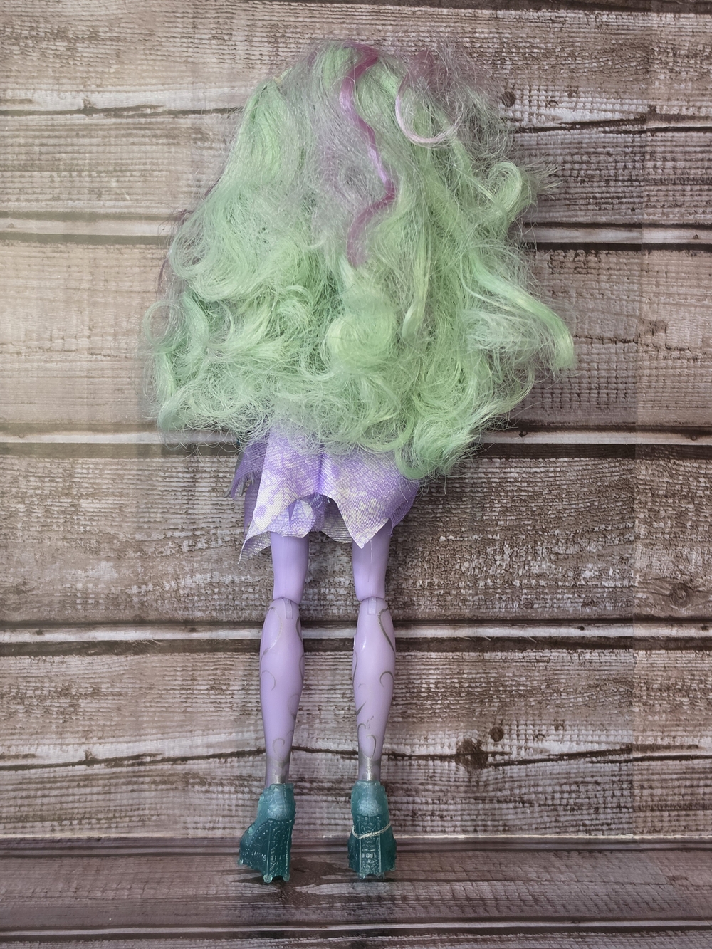 Monster High Haunted Getting Ghostly Twyla Doll - Picture 3 of 6